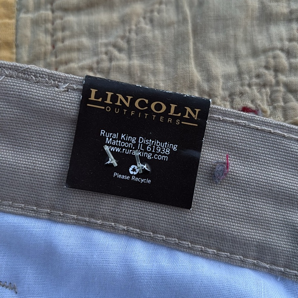 NWT Lincoln Outfitters Flex Cargo Tan Shale Shorts Men’s 48W Stain Resistant - Picture 16 of 16